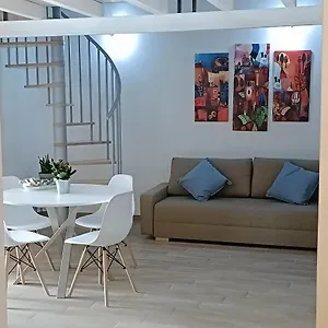 Agata Blu , Catania Italia